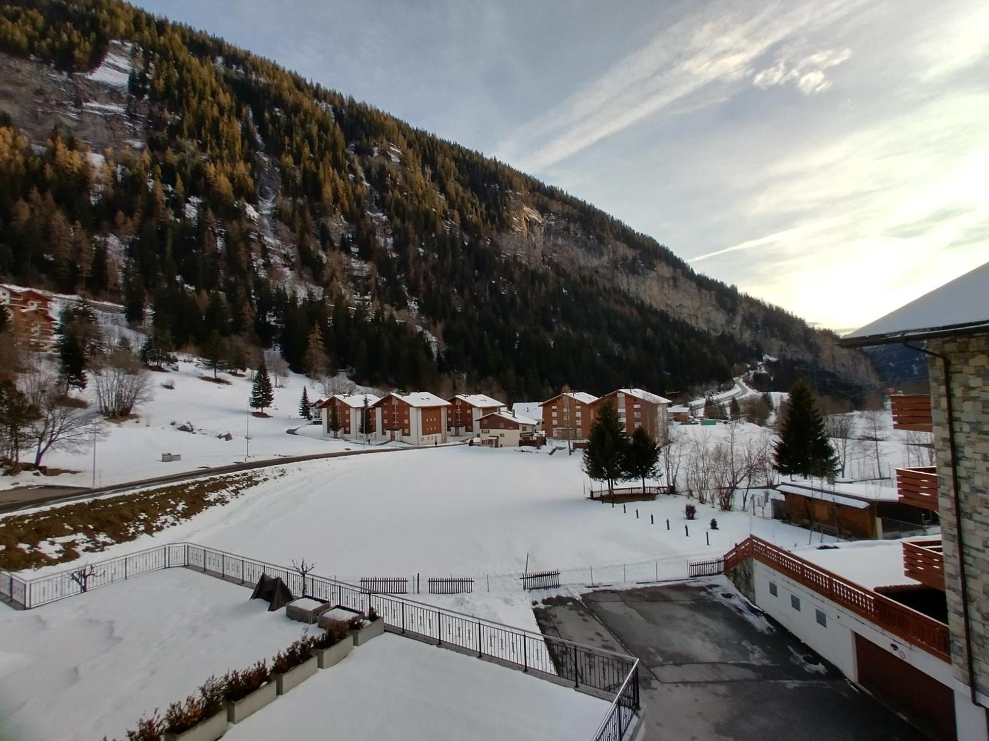 Residence Golf C 21 Leukerbad Bagian luar foto